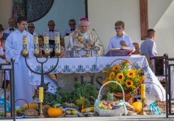 Główny Dzień Odpustu w Lipinkach: Duchowe Święto i Pielgrzymkowa Tradycja